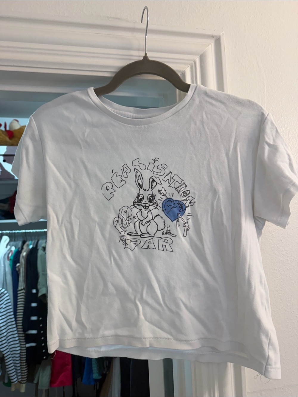 Realisation Par White Graphic Bunny Tee with Blue Heart